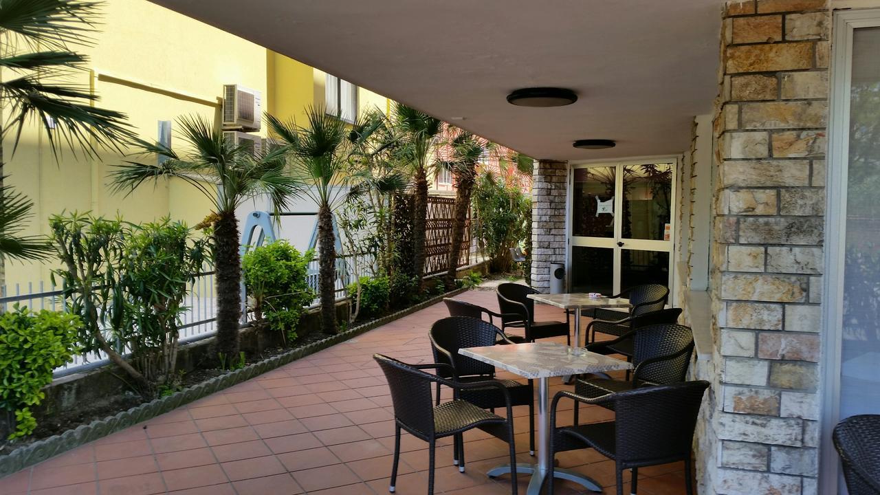 Hotel Naica Rímini Exterior foto